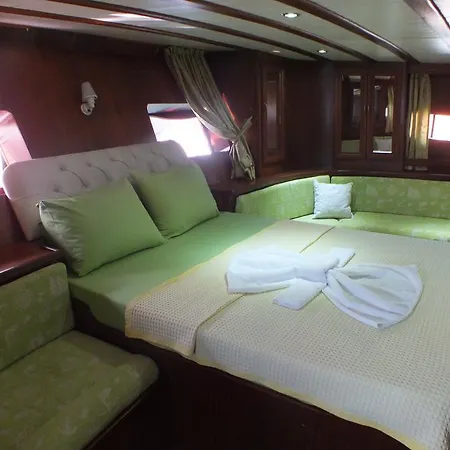M/s Mylover بوتيل